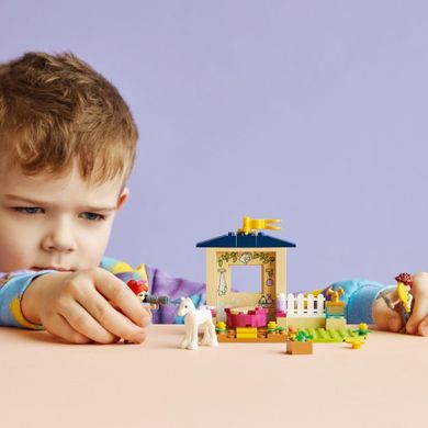 LEGO Friends, Kąpiel dla kucyków w stajni, 41696