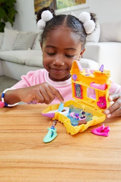 Polly Pocket, Zamek, zestaw z figurkami i akcesoriami