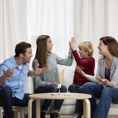 Powiedz to! Dzieci kontra dorośli, gra familijna