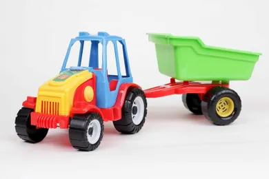 Traktor z przyczepą, pojazd rolniczy