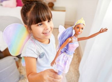 Barbie, lalka wróżka ze skrzydełkami, lawendowe włosy