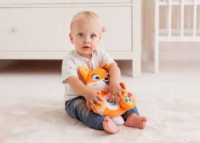 Dumel Discovery, Przyjaciel Lis, maskotka interaktywna