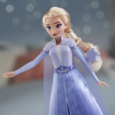 Kraina Lodu 2, Elsa - Magiczna przemiana, lalka z akcesoriami