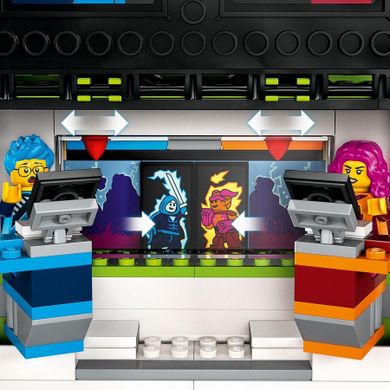 LEGO City, Ciężarówka na turniej gier, 60388