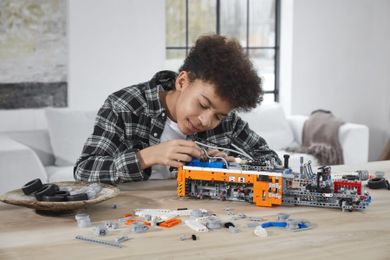 LEGO Technic, Ciężki samochód pomocy drogowej, 42128