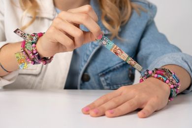 Sticki Rolls, Bransoletki z rolkami, bransoletka z albumem i naklejkami, 120 szt.