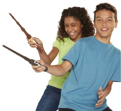 Harry Potter, Magiczna różdżka Hermiony Granger, światło i dźwięk
