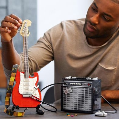 LEGO Ideas, Fender Stratocaster, 21329
