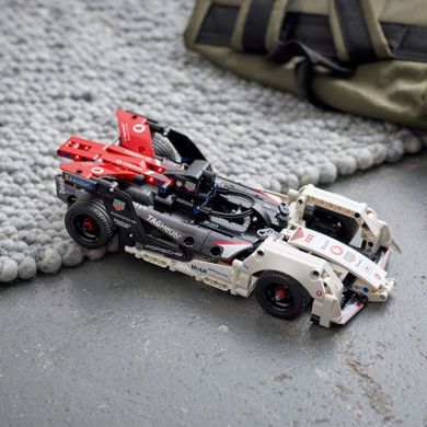 LEGO Technic, Formula E Porsche 99X Electric, 42137