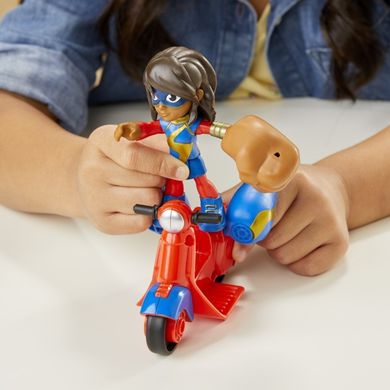 Spidey i super-kumple, figurka Ms Marvel i pojazd