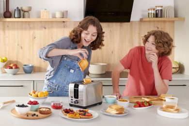 Amica, toster, TF 3043 Retro Inox