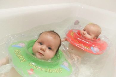 Baby Swimmer, dmuchany kołnierz do pływania z grzechotką, okrągły, 6-36 kg