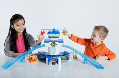 Cobi, Super Wings, Światowe lotnisko Jetta i Donnie