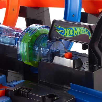 Hot Wheels, Pętle grozy, zestaw torów z napędem