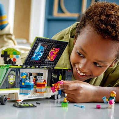 LEGO City, Ciężarówka na turniej gier, 60388