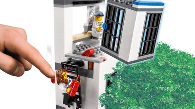 LEGO City, Posterunek policji, 60246