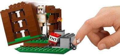 LEGO Minecraft, Kryjówka rozbójników, 21159