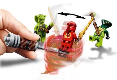 LEGO NINJAGO, Motocykl Kaia i skuter Zane’a, 70667