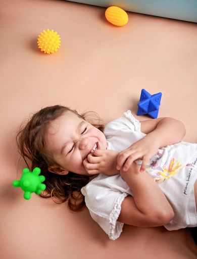 Mom's Care, Sensorky, piłeczki do masażu, piłeczki sensoryczne, 6 szt.