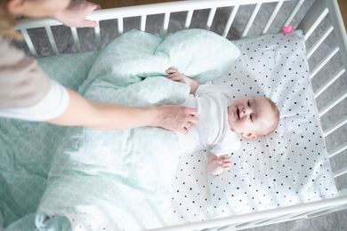 Motherhood, 2-częściowy komplet pościeli, muślin Pre-Washed, 100-135 cm, kropy musztardowe