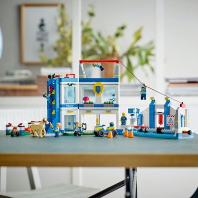 LEGO City, Akademia policyjna, 60372