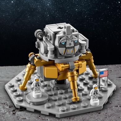 LEGO Ideas, Rakieta NASA Apollo Saturn V, 92176