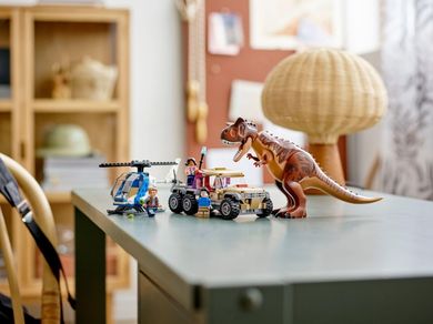 LEGO Jurassic World, Pościg za karnotaurem, 76941