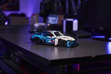 LEGO Technic, Samochód wyścigowy BMW M4 GT3 EVO, 42226