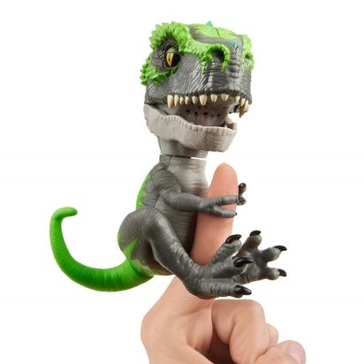 Fingerlings Untamed Interaktywny Dinozaur T Rex Tracker Smyk Com