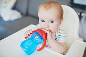 Jaki kubek do nauki picia wybrać dla dziecka? 5 propozycji
