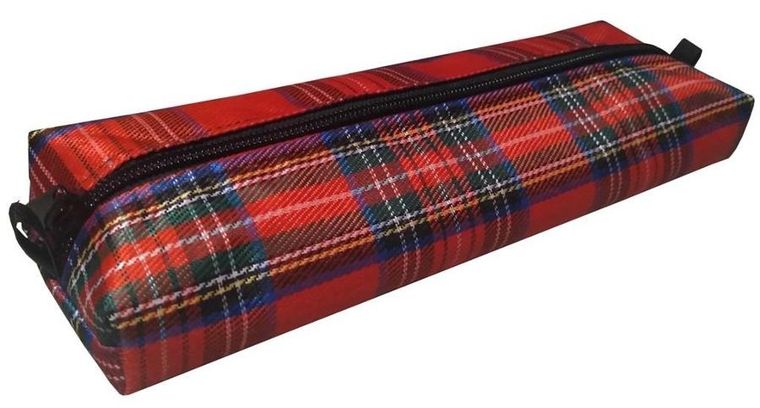 7R, piórnik szkolny, kratka czerwona