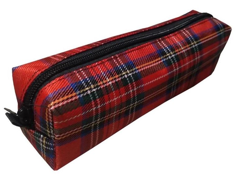 7R, piórnik szkolny, kratka czerwona