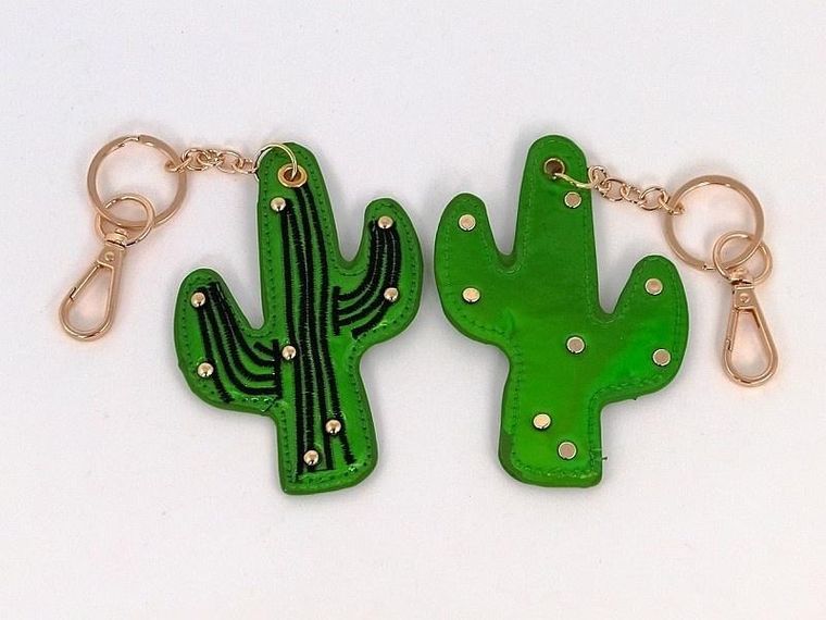 Adar, brelok kaktus