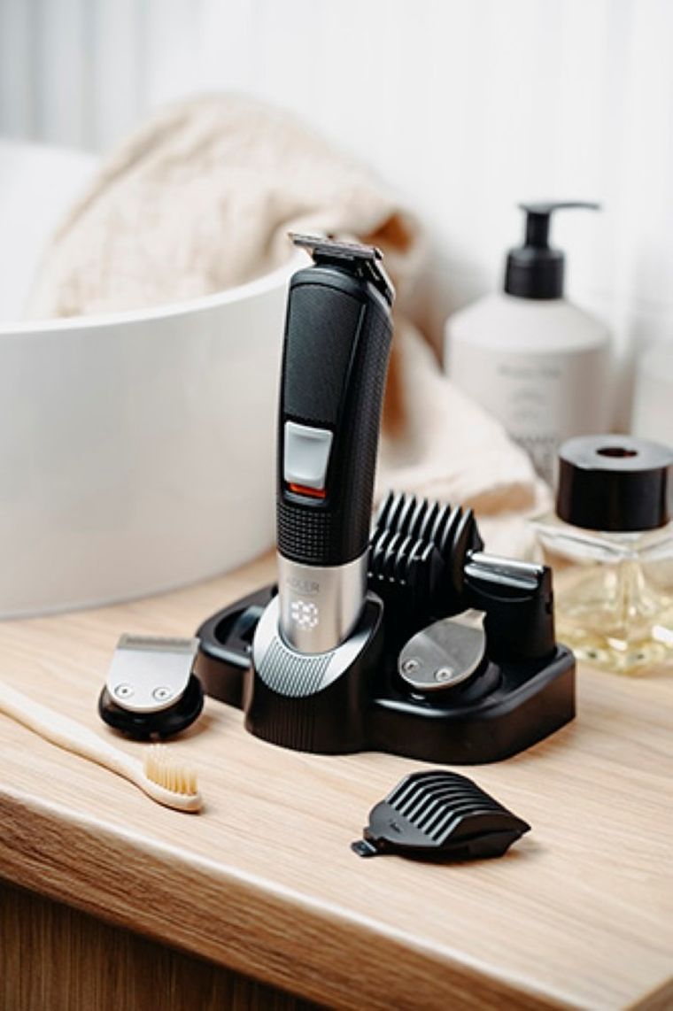 Adler, zestaw do pielęgnacji 5w1 z wyświetlaczem LED i podstawką ładującą