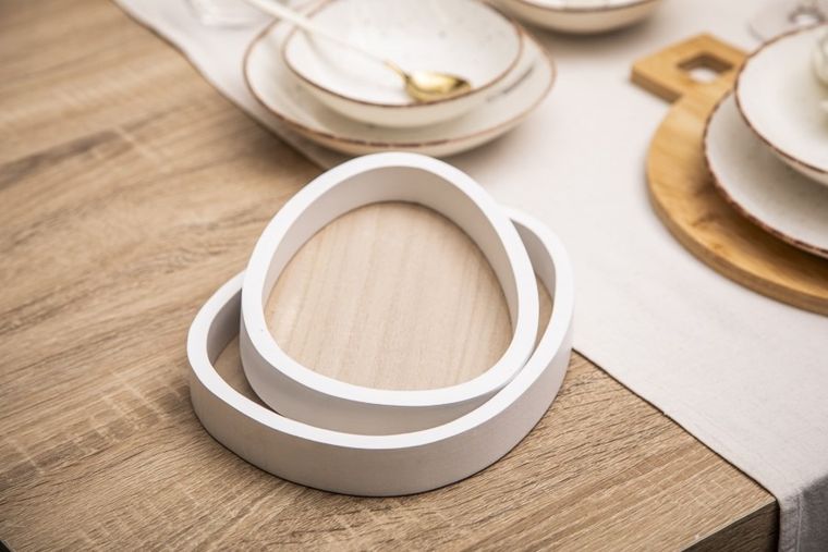 Altom Design, patera dekoracyjna drewniana, jajko, 15,5-19,5 cm, 1 szt.