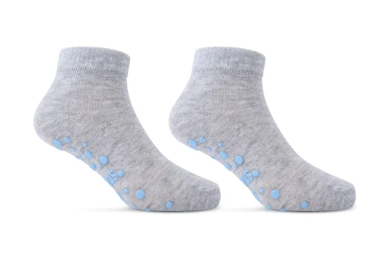 Antypoślizgowe skarpetki chłopięce, stopki, jasnoszare, Be Snazzy