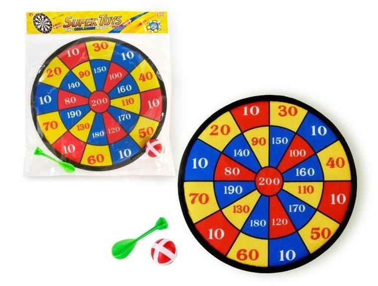 Artyk, dart, tarcza z rzutkami na rzep