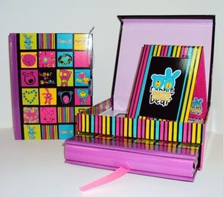 Bear and rabbit. Pudełeczko z albumem i ramką do zdjęć