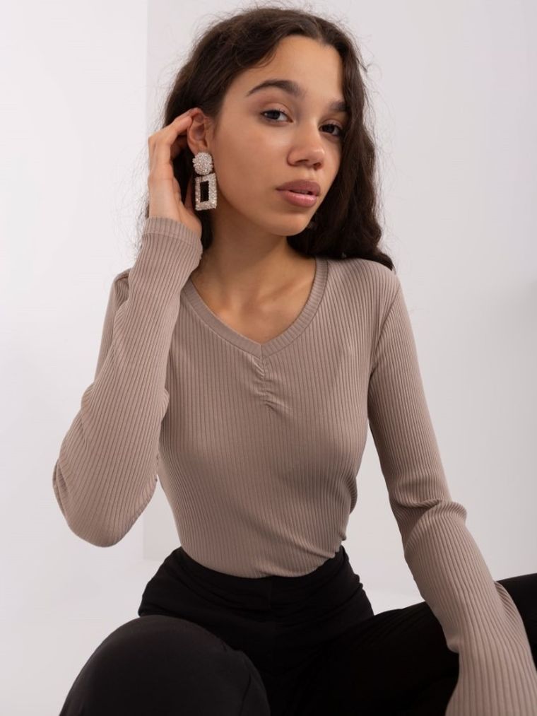 Bluzka damska z długim rękawem, beżowa, Basic Feel Good