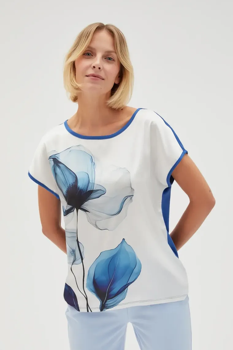 Bluzka damska z krótkim rękawem, biało-niebieska, Moodo