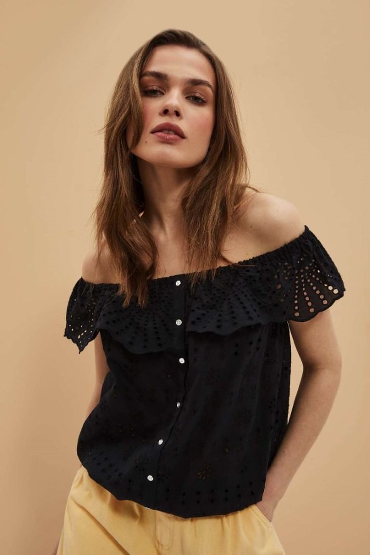 Bluzka damska z krótkim rękawem, czarna, Moodo