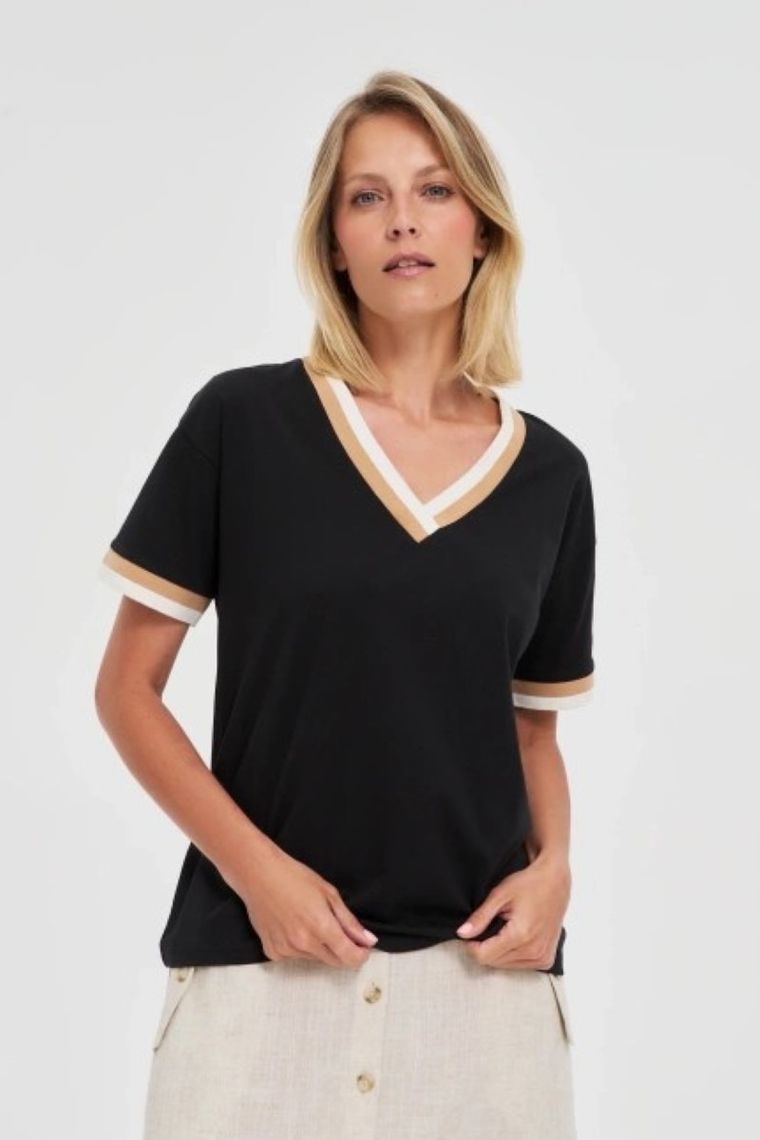 Bluzka damska z krótkim rękawem, czarna, Moodo