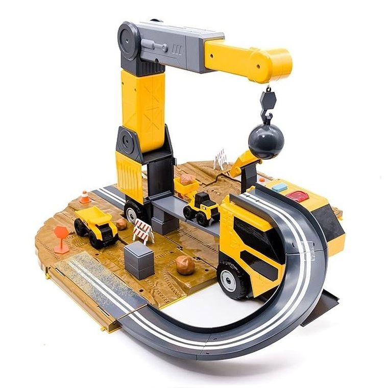 CAT, budowa, tor z dźwigiem i autem