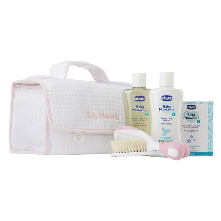 Chicco, Baby Moments Pink, zestaw: płyn do mycia, 200 ml + balsam do ciała, 200 ml + woda perfumowana, 100 ml + szczotka i grzebień + kosmetyczka