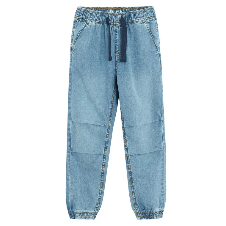 Cienkie jeansy o kroju jogger Cool Club