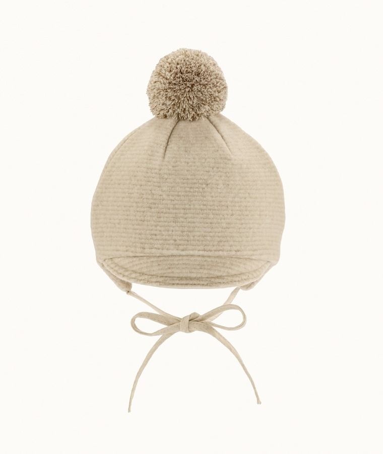 Czapka chłopięca z pomponem, wiązana, beżowa, Iltom