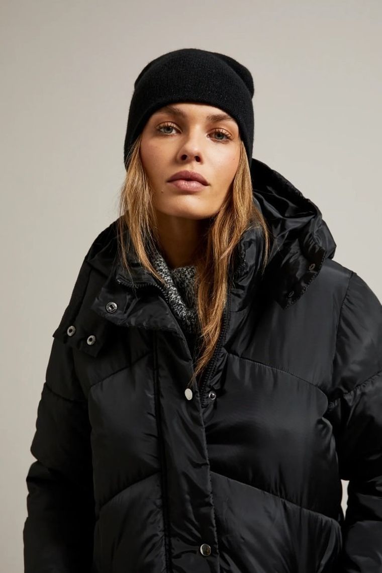 Czapka damska, czarna, Moodo