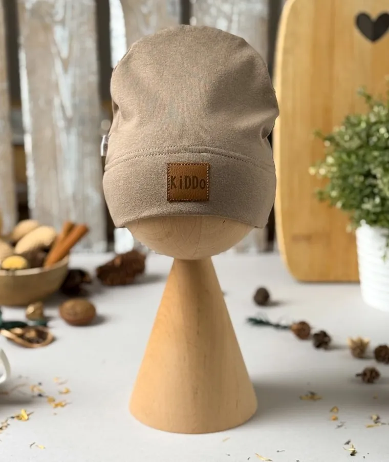 Czapka dziecięca, beżowa, Iltom