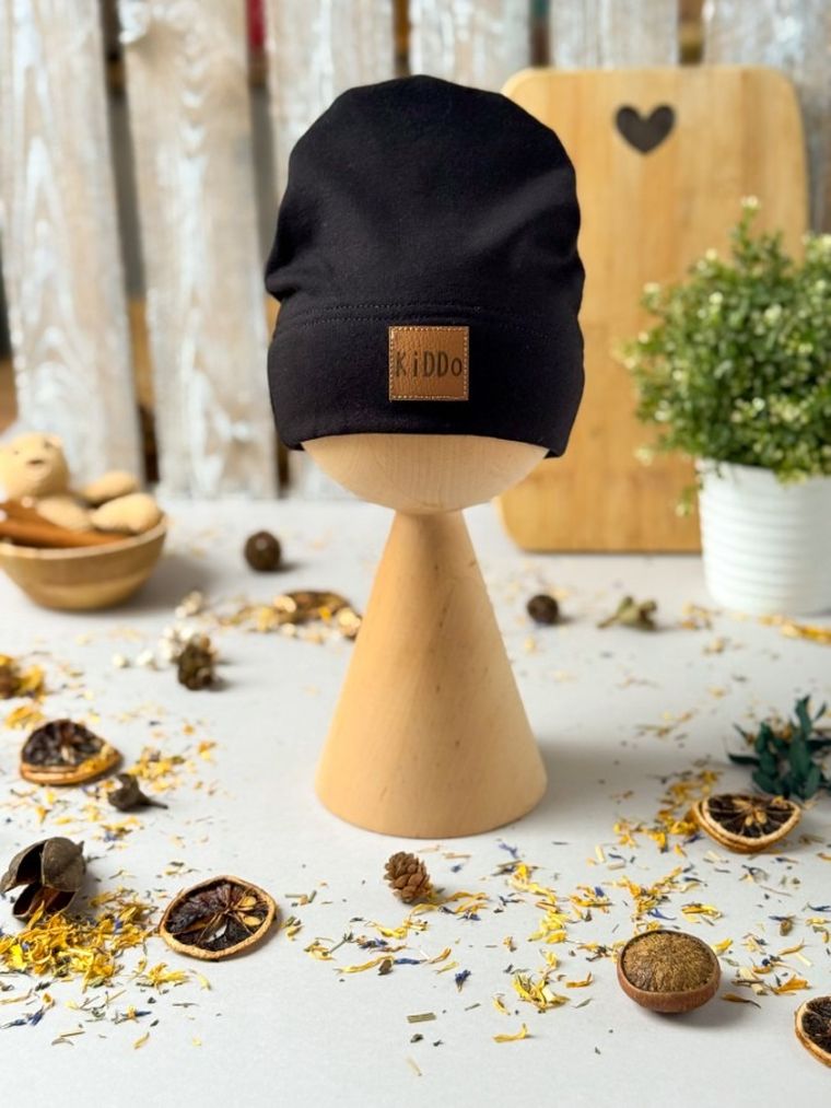 Czapka dziecięca, czarna, Iltom