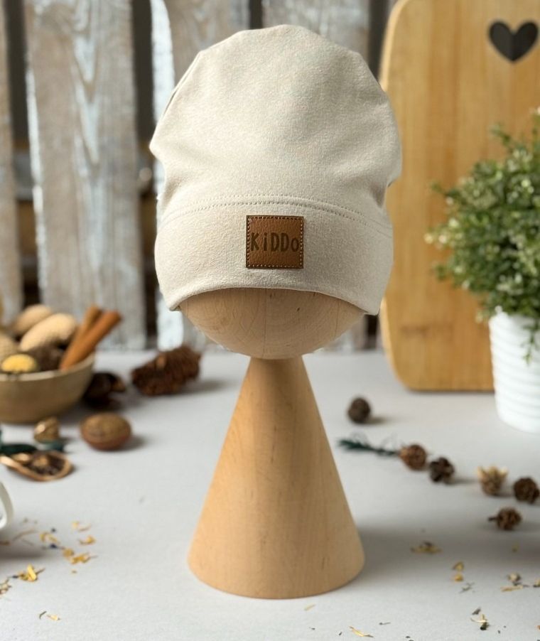 Czapka dziecięca, jasnobeżowa, Iltom